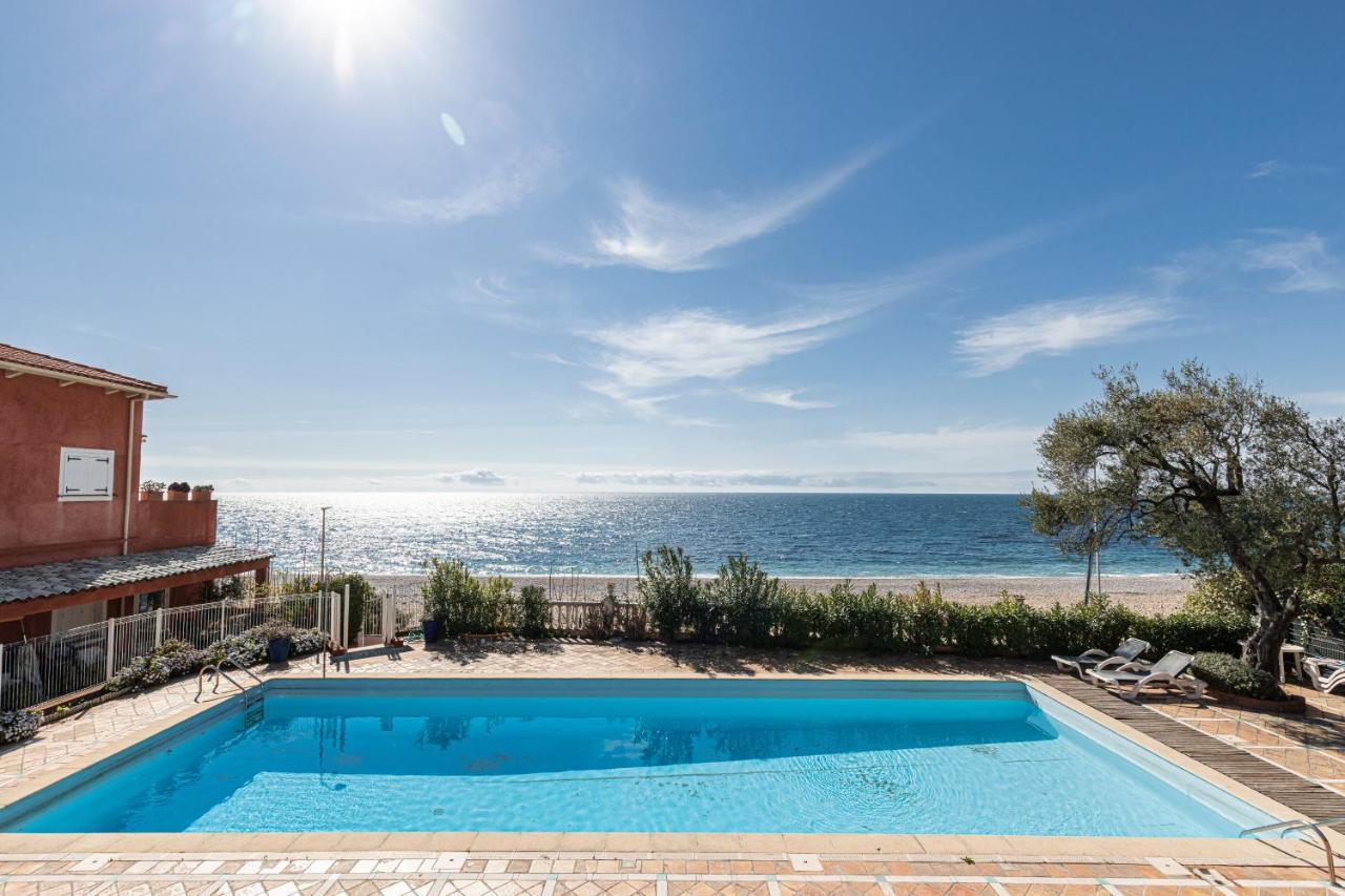 Le Golfe Bleu - Havre De Paix En Bord De Plage โรกบรูน-กัป-มาร์แต็ง ภายนอก รูปภาพ